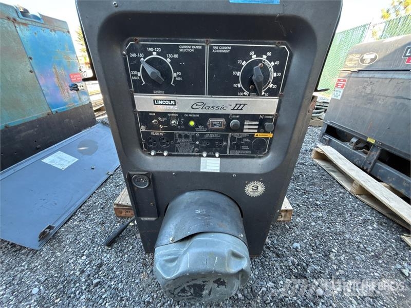 Lincoln Classic III SA300-TM27 Stick Engine Driven Welder Lasapparaten