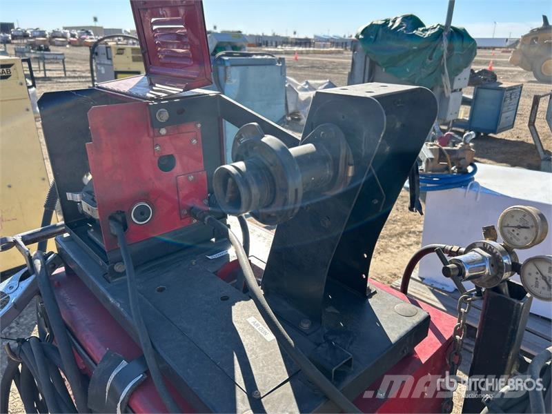 Lincoln CV300 300 A MIG Electric Welder Зварювальні апарати