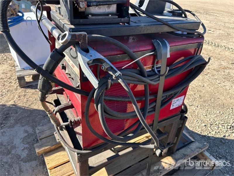 Lincoln CV300 300 A MIG Electric Welder Зварювальні апарати