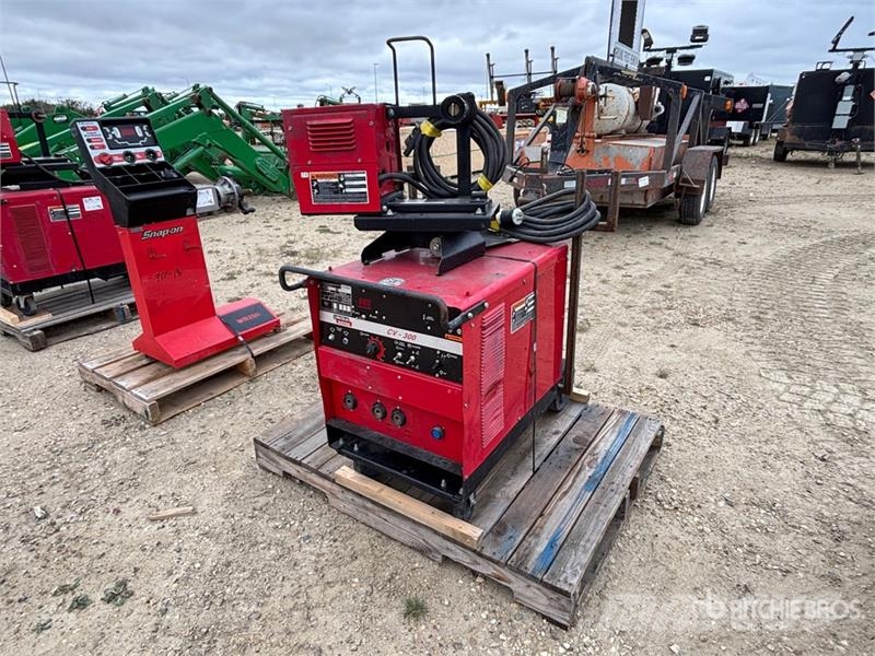 Lincoln CV300 Electric Welder Soldadoras