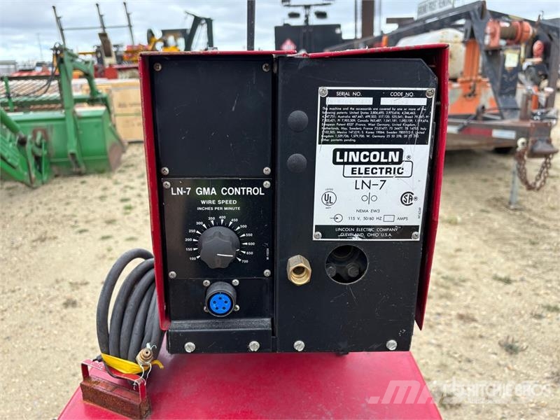 Lincoln CV300 Electric Welder Soldadoras