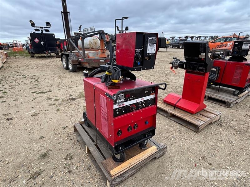 Lincoln CV300 Electric Welder Soldadoras