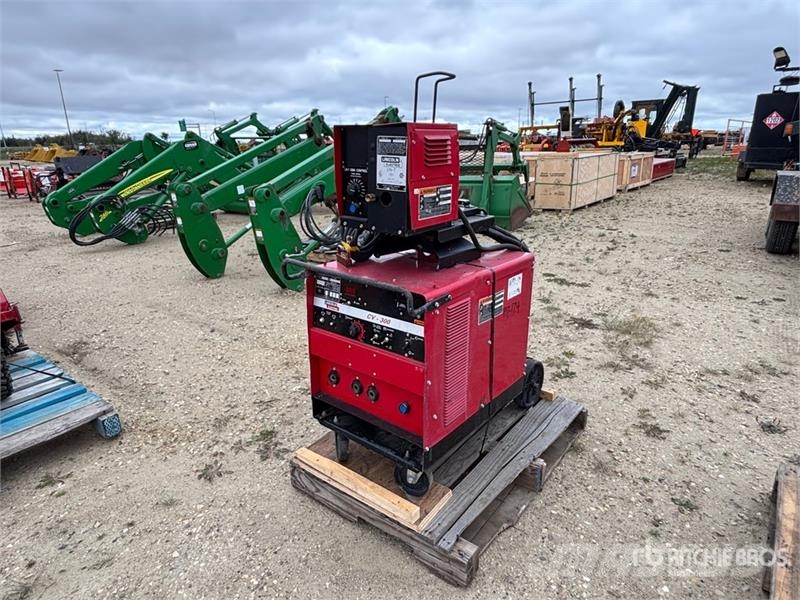 Lincoln CV300 Electric Welder Soldadoras