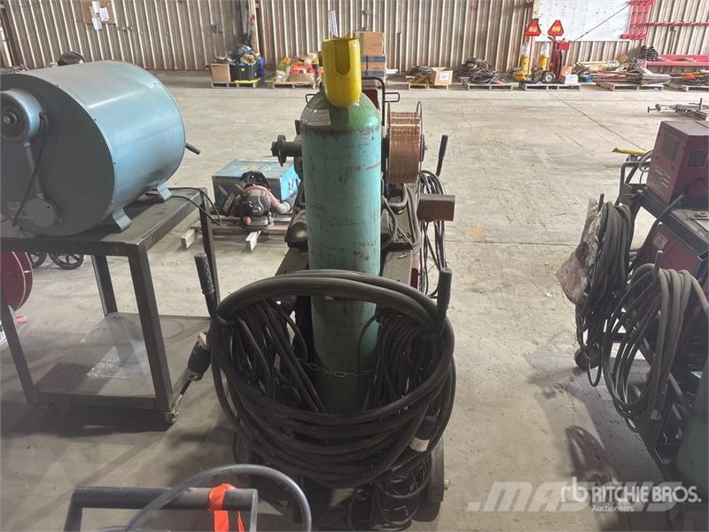 Lincoln Electric Electric PW455M/STT Electric Welder Soldadoras