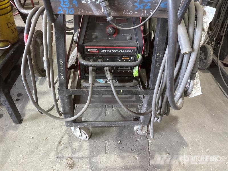 Lincoln Electric Electric Invertec V350-Pro Multi-Operator Soldadoras