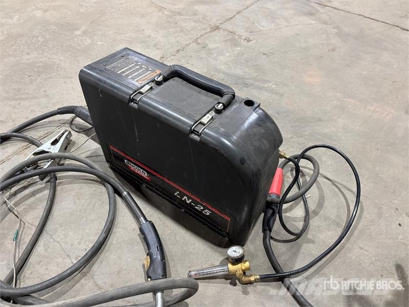 Lincoln Electric Electric LN-25 Wire Feeder Soldadoras
