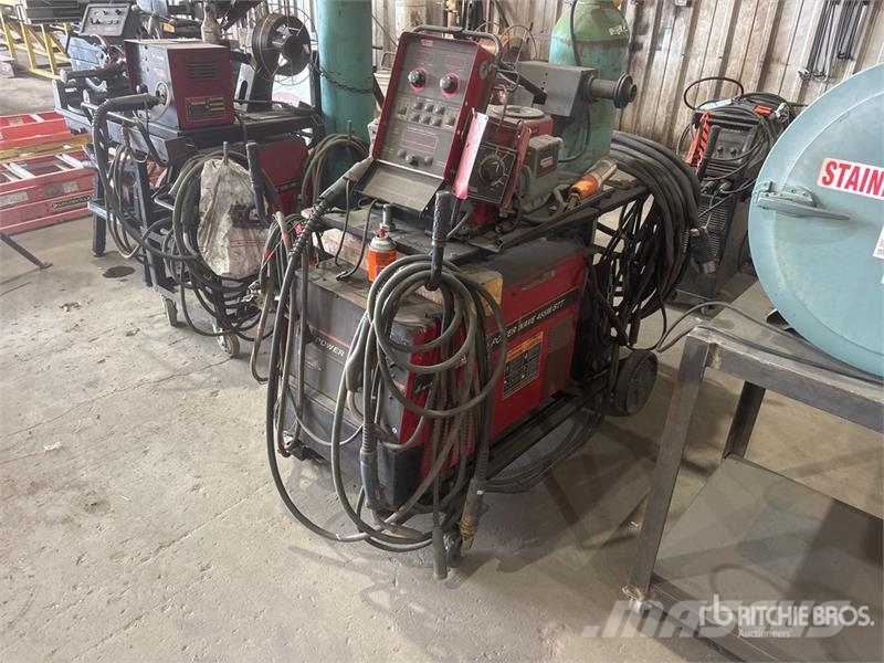 Lincoln Electric Electric PW455M/STT Electric Welder Soldadoras