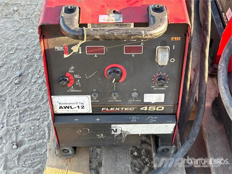 Lincoln Electric of (3) Lincoln Electric Flextex 450 Elect Заваряващи машини