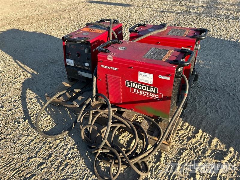 Lincoln Electric of (3) Lincoln Electric Flextex 450 Elect Заваряващи машини