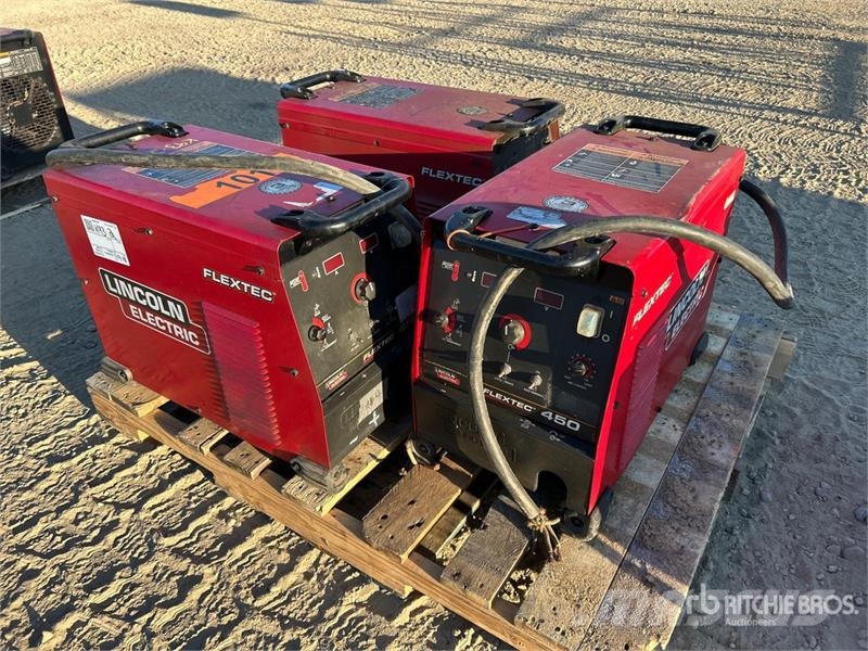 Lincoln Electric of (3) Lincoln Electric Flextex 450 Elect Máquinas de soldar