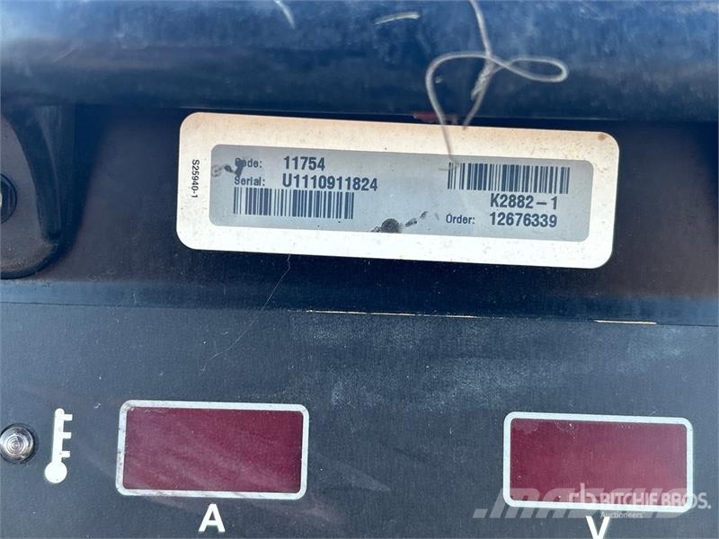 Lincoln Electric of (3) Lincoln Electric Flextex 450 Elect Varilni instrumenti
