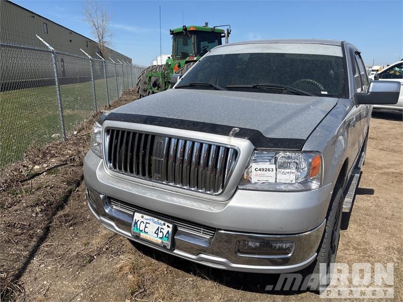 Lincoln Mark LT 4x4 Crew Cab Pickup أخرى