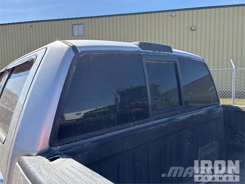 Lincoln Mark LT 4x4 Crew Cab Pickup أخرى