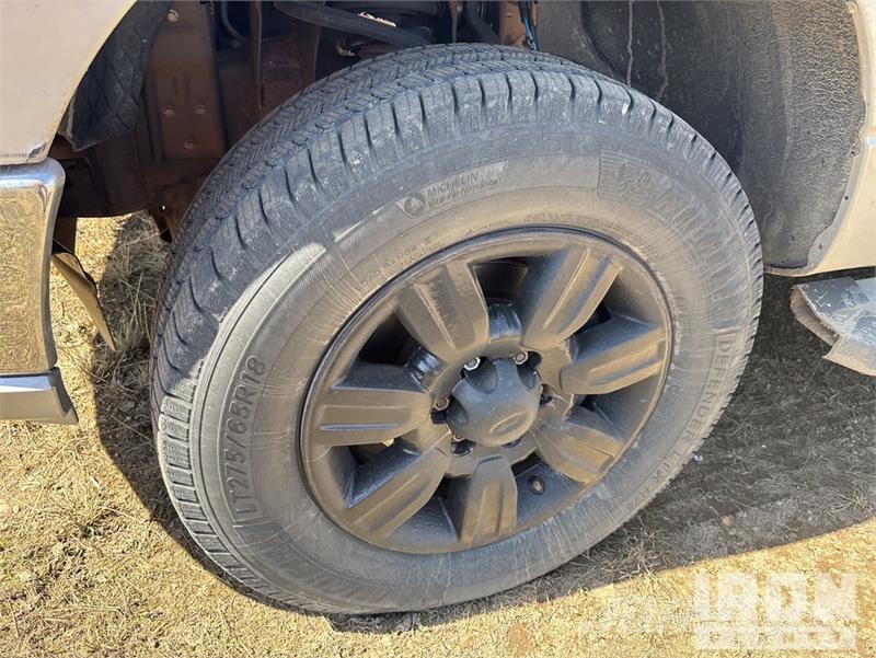 Lincoln Mark LT 4x4 Crew Cab Pickup أخرى