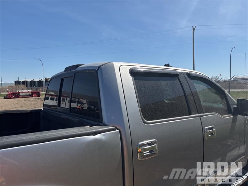 Lincoln Mark LT 4x4 Crew Cab Pickup أخرى
