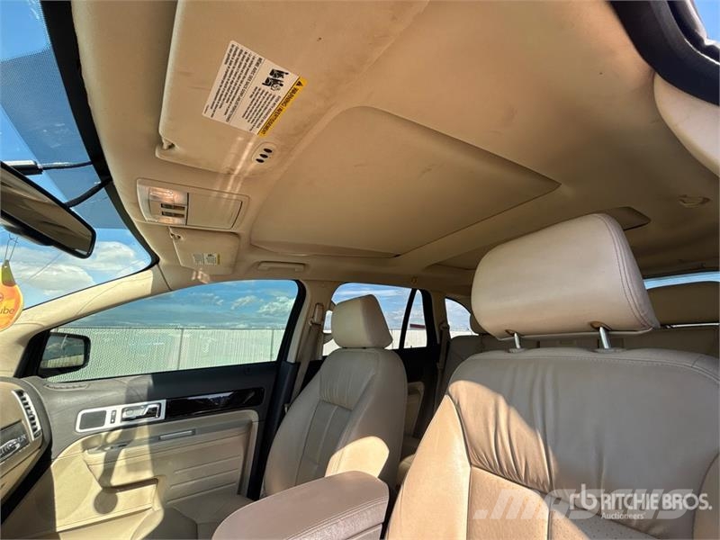 Lincoln MKX 汽车