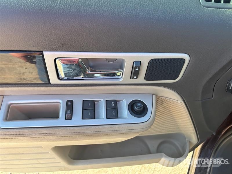 Lincoln MKX 汽车