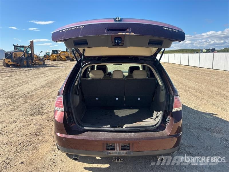 Lincoln MKX 汽车
