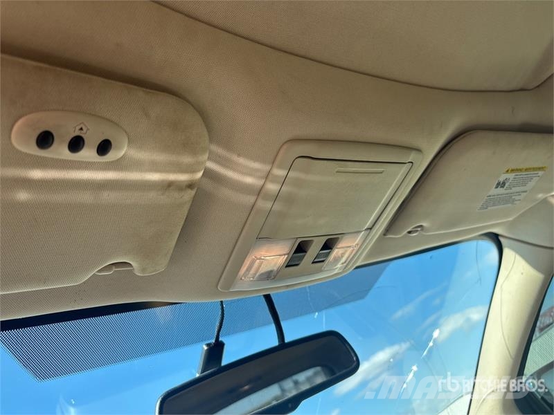 Lincoln MKX 汽车