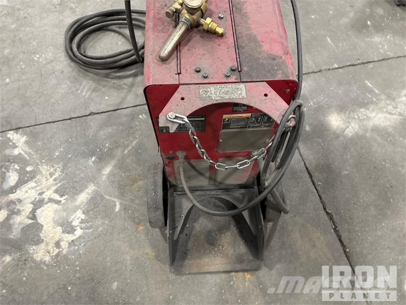 Lincoln Power Mig 215 Mobile MIG Electric Welder Заваряващи машини