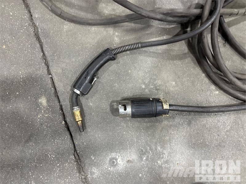 Lincoln Power Mig 215 Mobile MIG Electric Welder Заваряващи машини