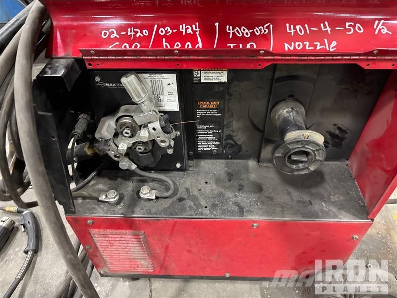 Lincoln Power Mig 215 Mobile MIG Electric Welder Заваряващи машини