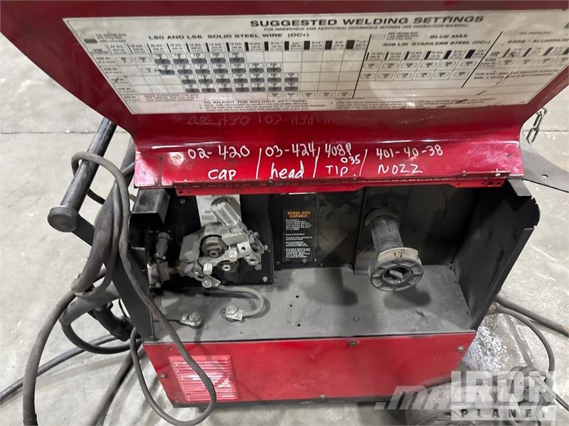 Lincoln Power Mig 215 Mobile MIG Electric Welder Заваряващи машини
