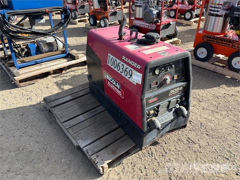 Lincoln Ranger 305G 300 A Skid-Mounted Stick Engine Driven Welding machines