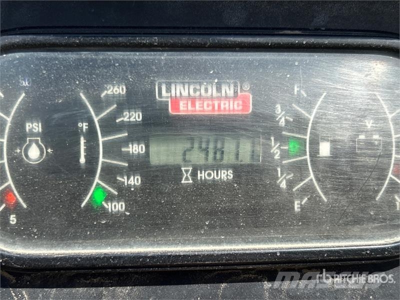 Lincoln Vantage 549 Mobile Multi-Process Engine Driven Wel Soldadoras