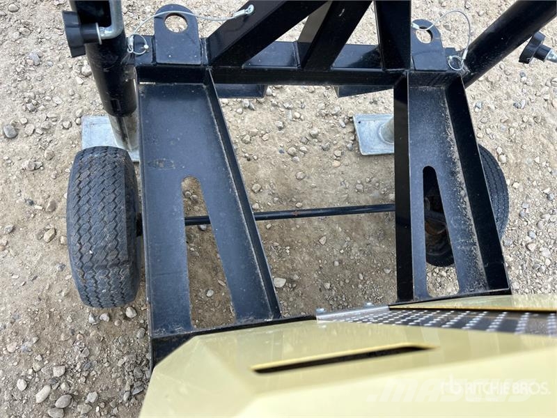 Lind Electric LED Light Tower Освітлювальні вежі