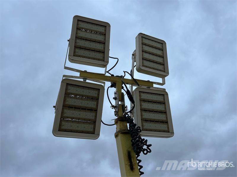 Lind Electric LED Light Tower Освітлювальні вежі