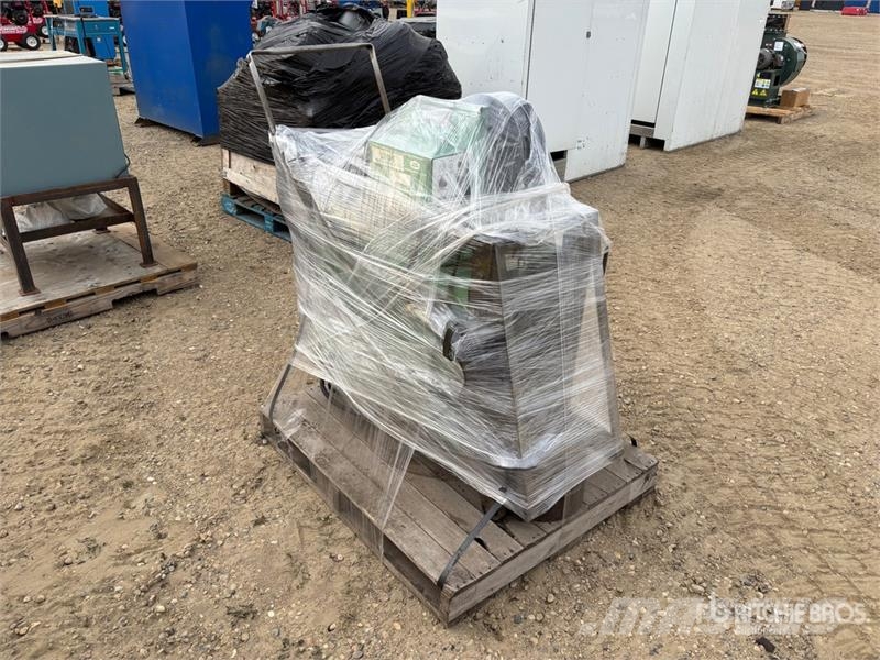 Linde V1-253 250 A Mobile MIG Electric Welder Welding machines