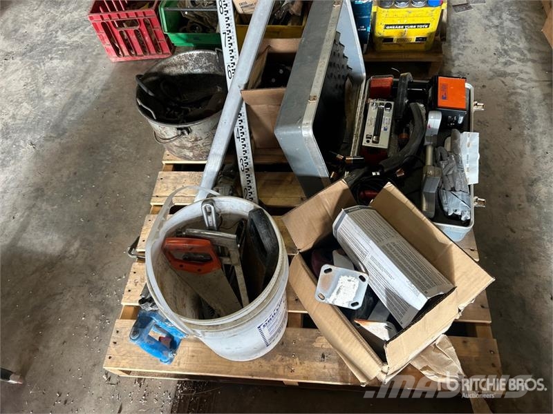  Line Tracer, Telescopic Measuring Staff & Jack Ham Drugi deli