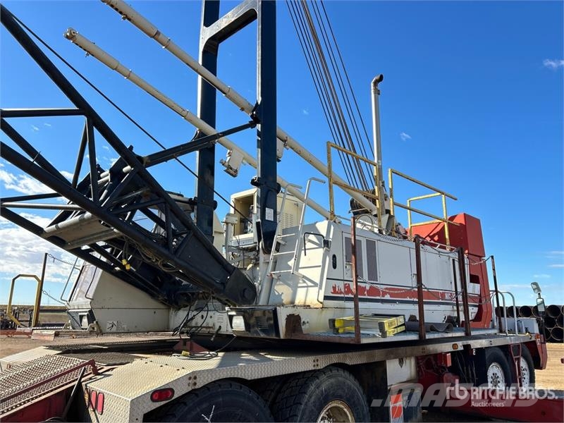Link-Belt HC-238H 150 ton 8x4x4 Lattice-Boom Truck Crane 起重機組件和設備