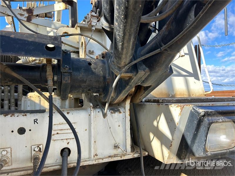 Link-Belt HC-238H 150 ton 8x4x4 Lattice-Boom Truck Crane 起重機組件和設備