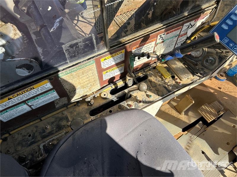 Link-Belt HC-238H 8x4x4 Lattice-Boom Truck Crane Delovi i oprema za kran