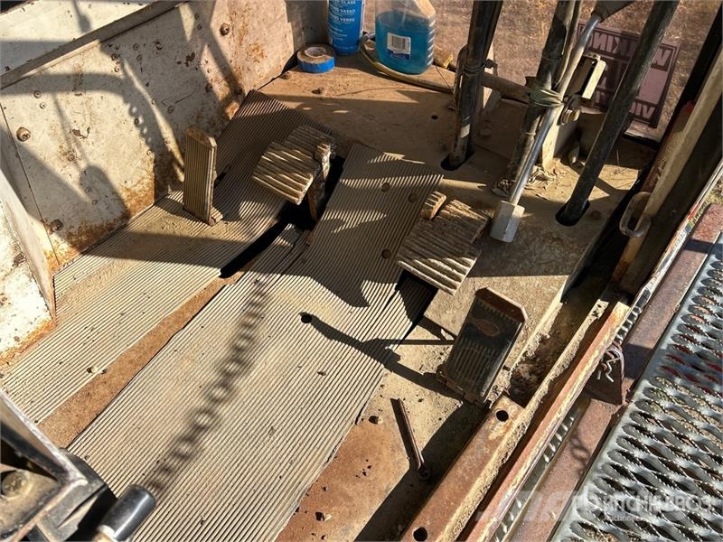 Link-Belt HC-238H 8x4x4 Lattice-Boom Truck Crane Delovi i oprema za kran