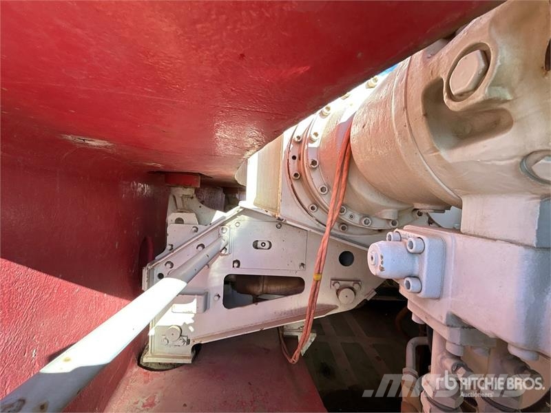 Link-Belt HC-238H 8x4x4 Lattice-Boom Truck Crane Delovi i oprema za kran