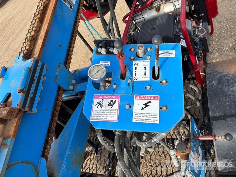  Little Beaver LS300 S/A Water Well Drill Andre hengere