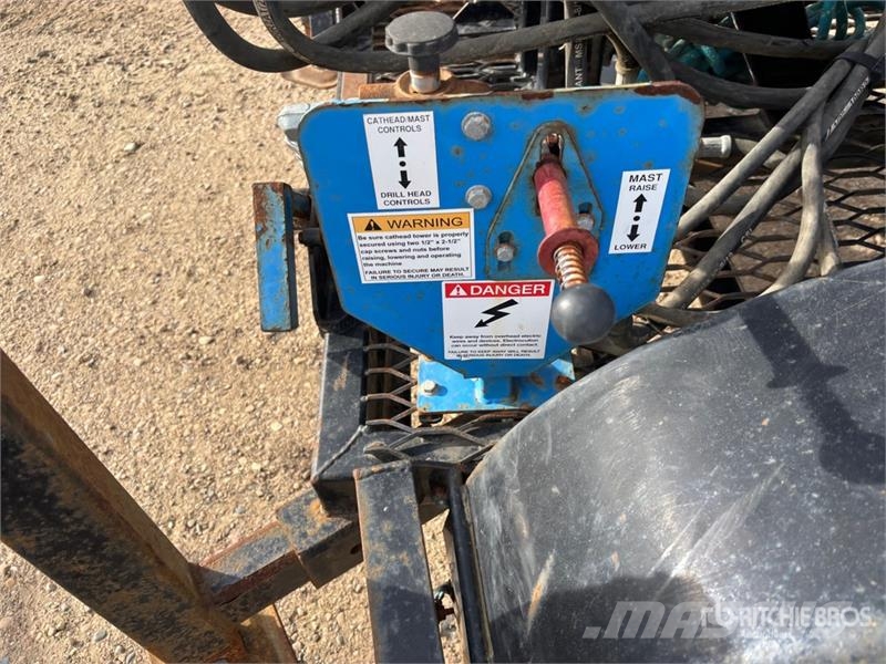  Little Beaver LS300 S/A Water Well Drill Andre hengere