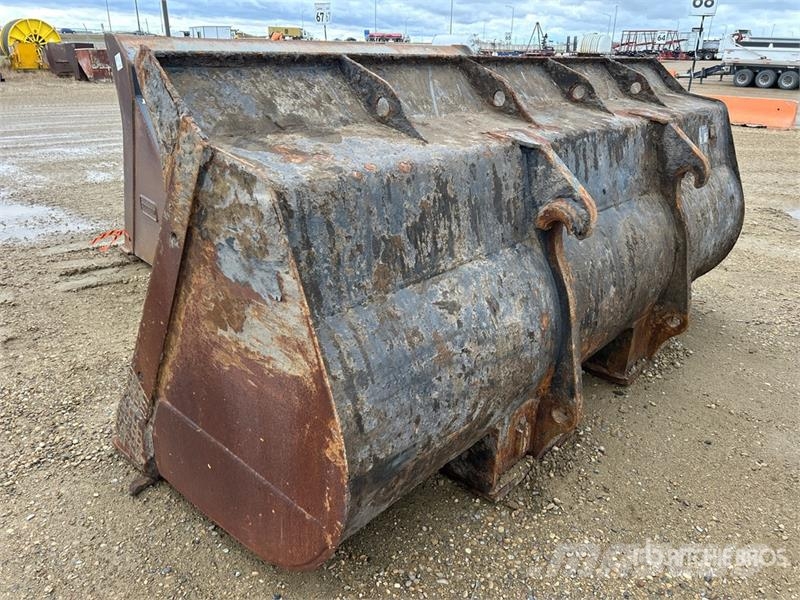 LiuGong CLG856H 114 in 4.2 cyd Wheel Loader Bucket دلاء
