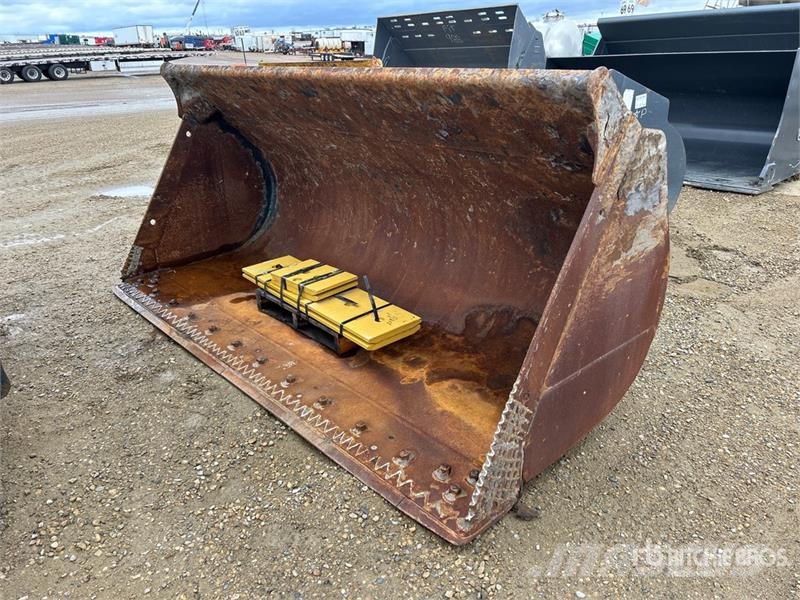 LiuGong CLG856H 114 in 4.2 cyd Wheel Loader Bucket دلاء