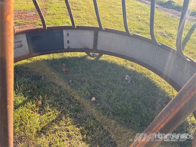 Livestock Feeder (Unused) Кормушки для животных