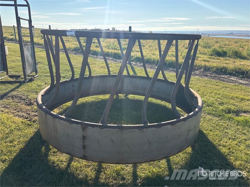 Livestock Feeder (Unused) Кормушки для животных