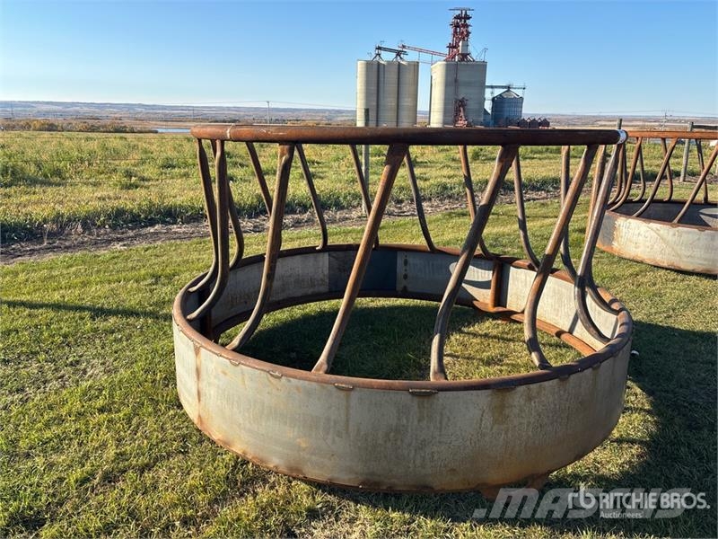 Livestock Feeder (Unused) Кормушки для животных