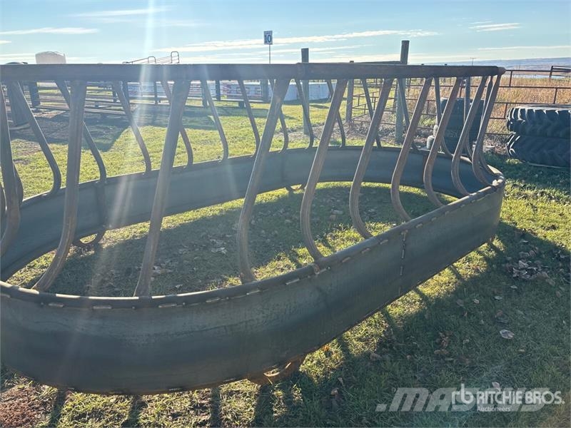 Livestock Feeder (Unused) Кормушки для животных