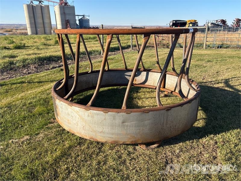 Livestock Feeder (Unused) Кормушки для животных