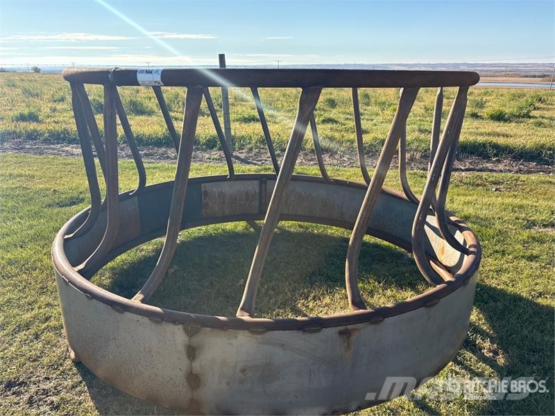 Livestock Feeder (Unused) Кормушки для животных