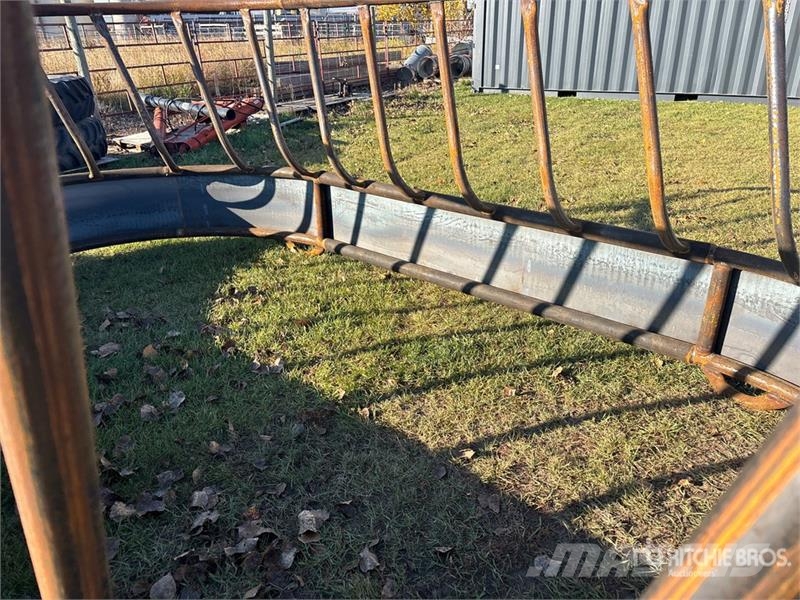 Livestock Feeder (Unused) Кормушки для животных