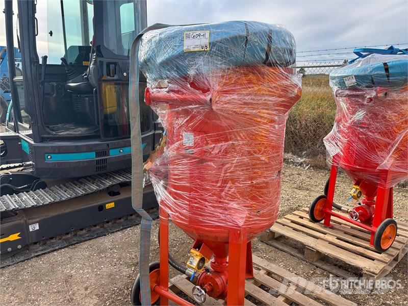 LJ Sand Blaster (Unused) معدات البناء - غير ذلك
